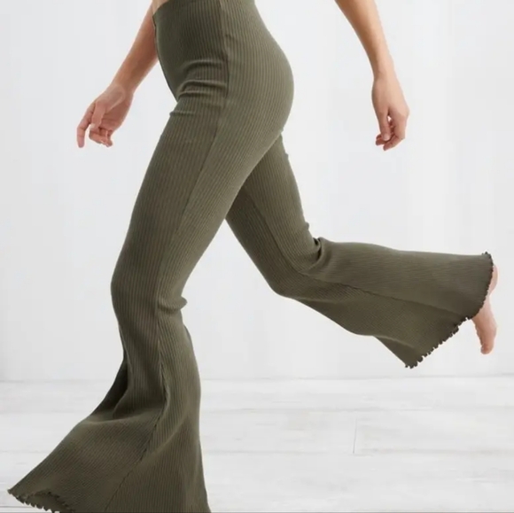 Aerie Ribbed flare pants - Picture 3 of 6